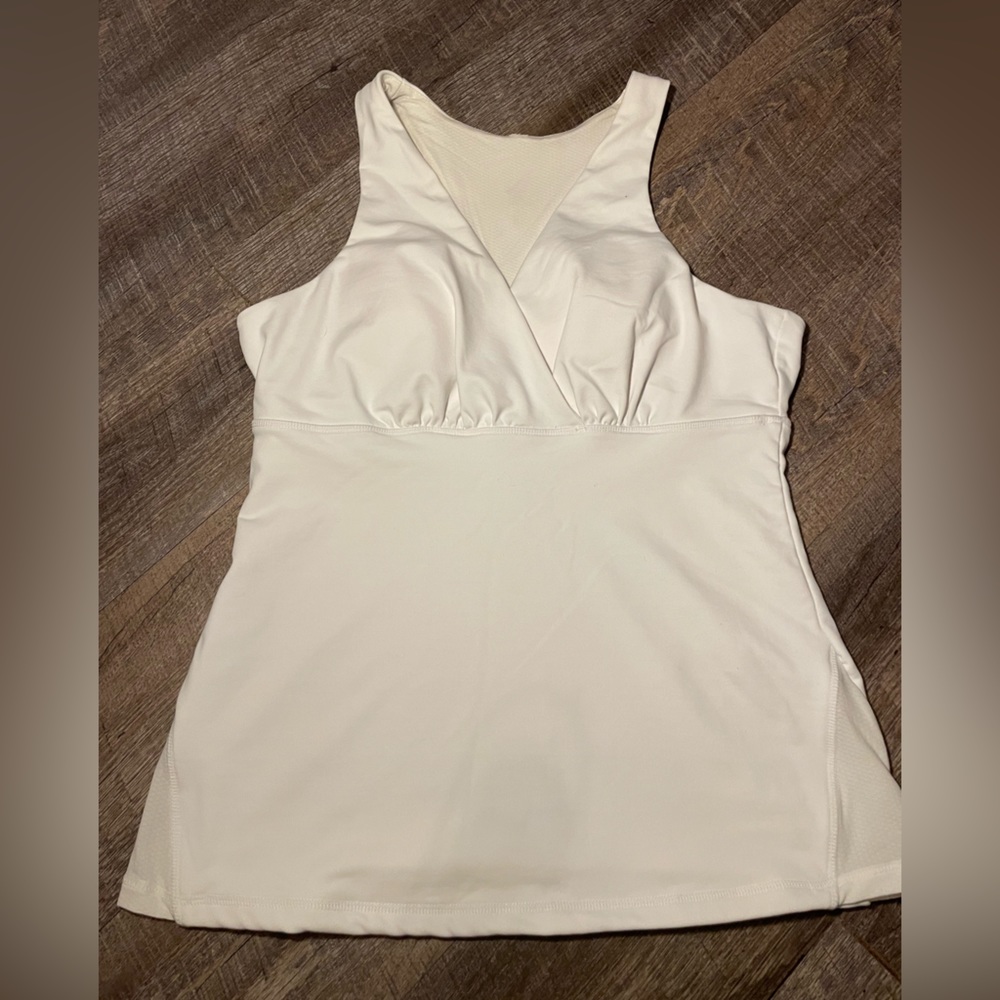 ⭐️ MSP By Miracle suit Performance Tank Top White L/XL With Pads